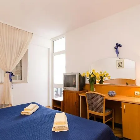 Apartmán Down Town - One Bedroom With Balcony