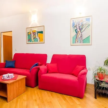Down Town - One Bedroom With Balcony شقة دوبروفينك